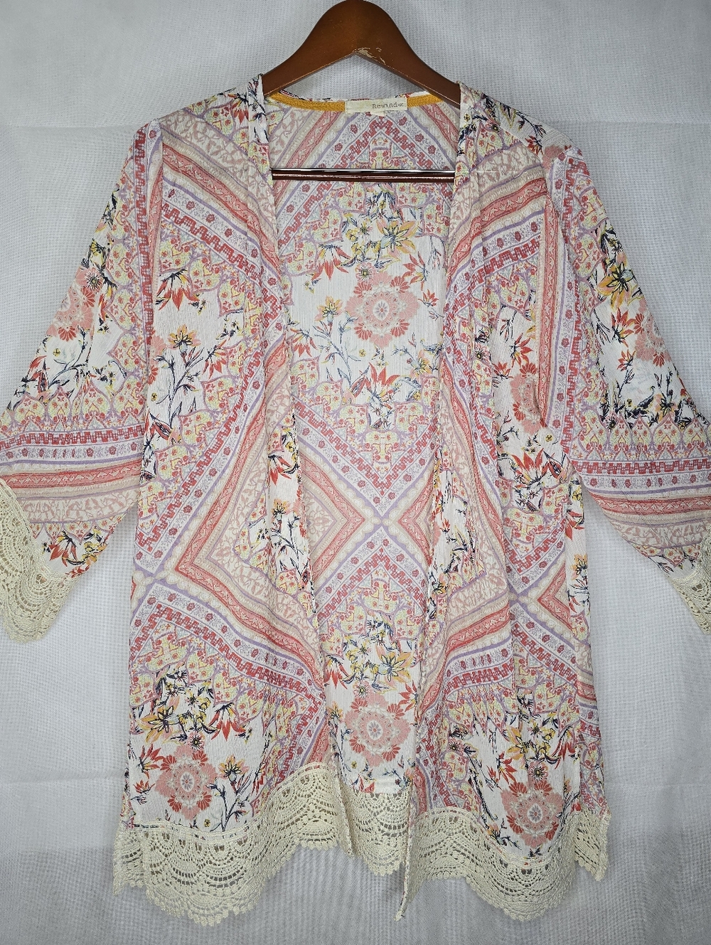 Rewind Kimono Wrap Top Pink Boho Floral Open Front Crochet Trim Lightweight L
